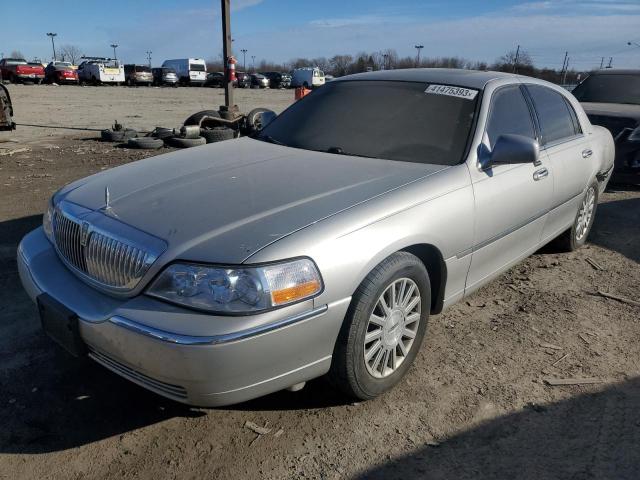 2004 Lincoln Town Car Ultimate