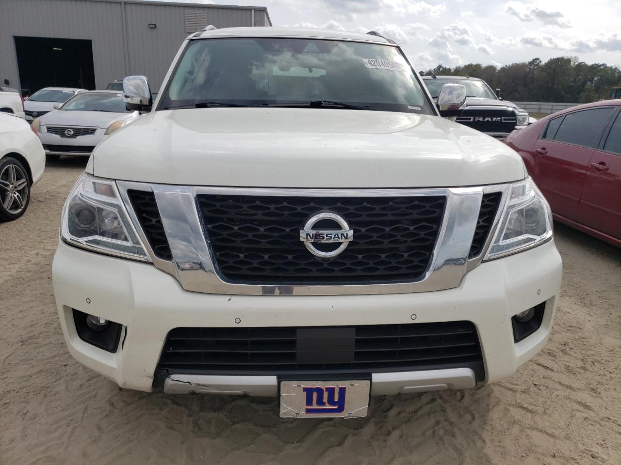 2018 Nissan Armada - Image 5