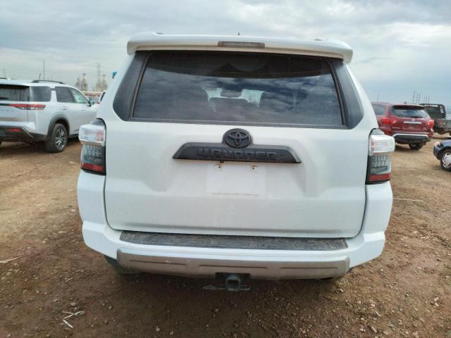2020 TOYOTA 4RUNNER SR JTEBU5JR0L5786800