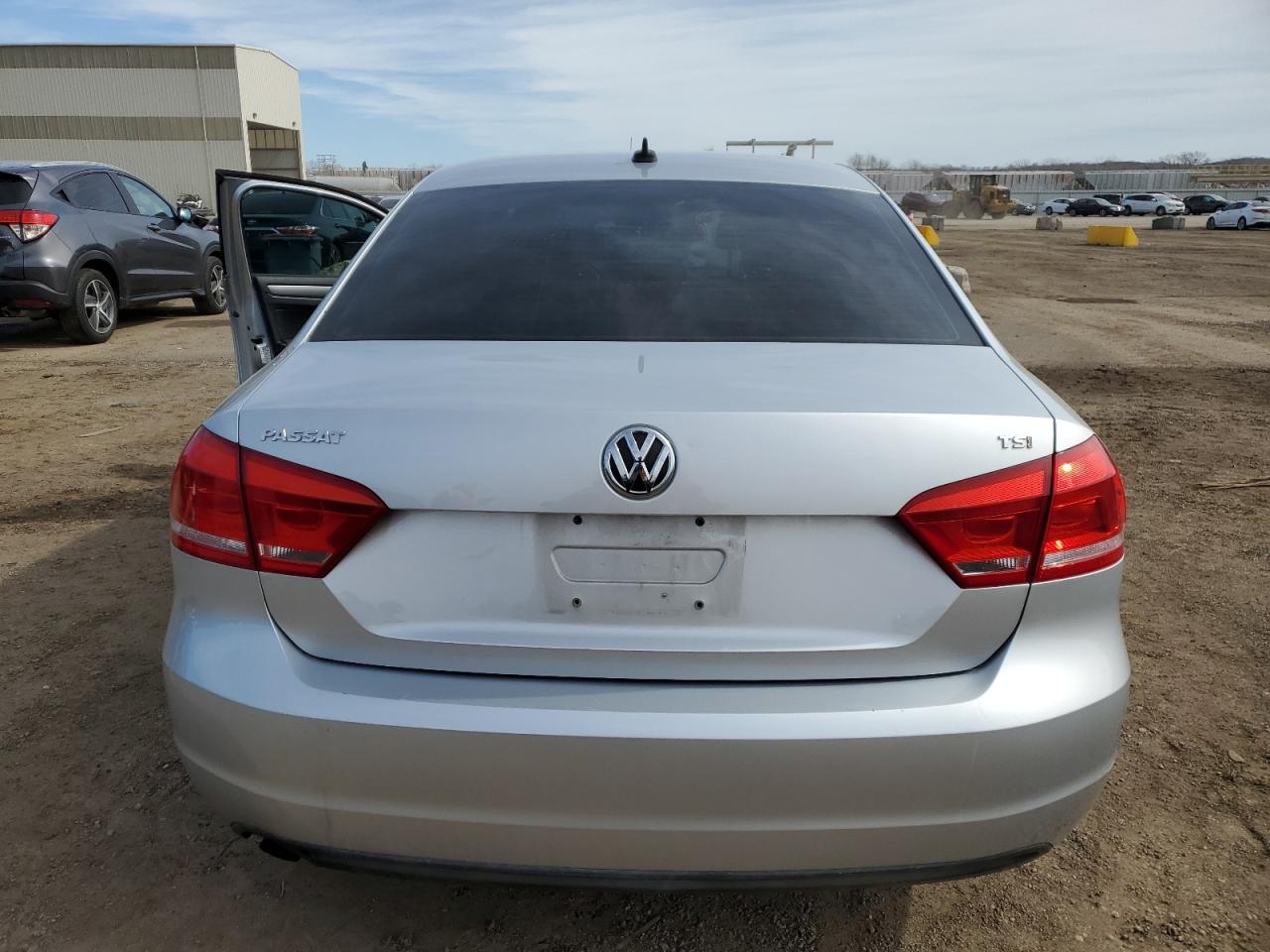 2014 Volkswagen Passat S VIN: 1VWAT7A32EC084273 Lot: 41824333