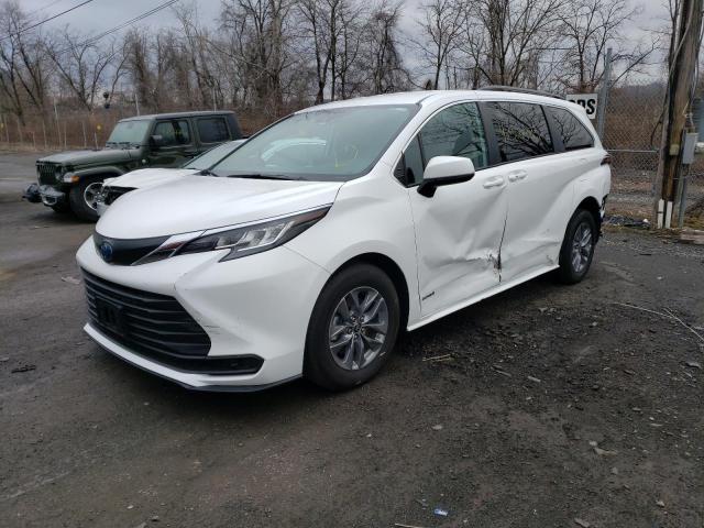 2021 TOYOTA SIENNA LE - 5TDKRKEC8MS060527