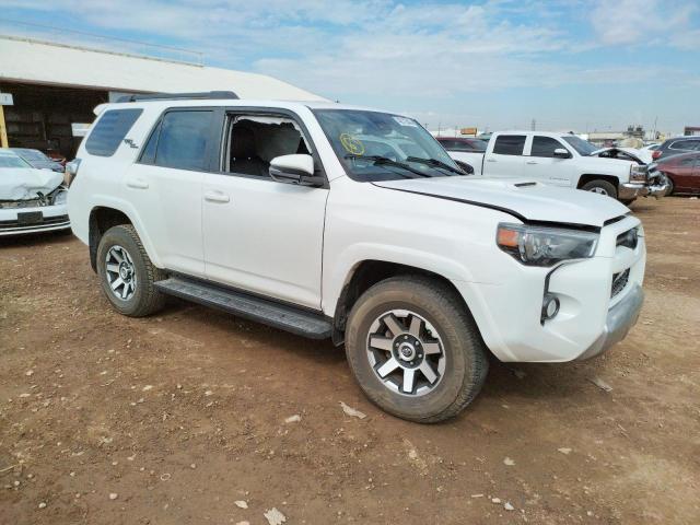 2020 TOYOTA 4RUNNER SR JTEBU5JR0L5786800
