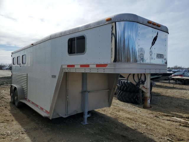 Salvage trucks for sale at Columbia, MO auction: 2000 Featherlite Mfg Inc Horse Trailer