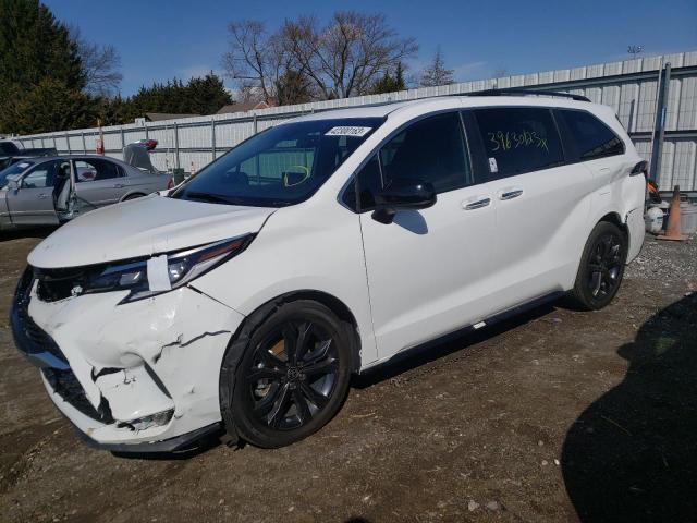 2022 TOYOTA SIENNA XSE - 5TDXRKECXNS080768