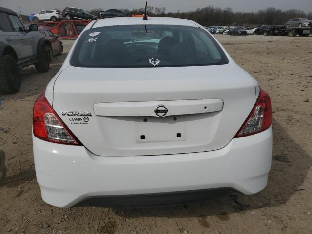 2015 NISSAN VERSA S 3N1CN7AP5FL921583