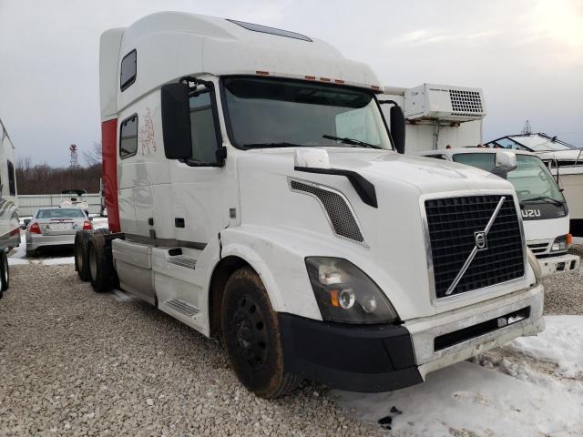 Salvage cars for sale from Copart Franklin, WI: 2016 Volvo VN VNL