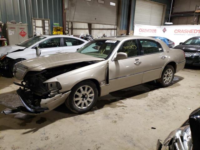 2007 Lincoln Town Car Signature Limited