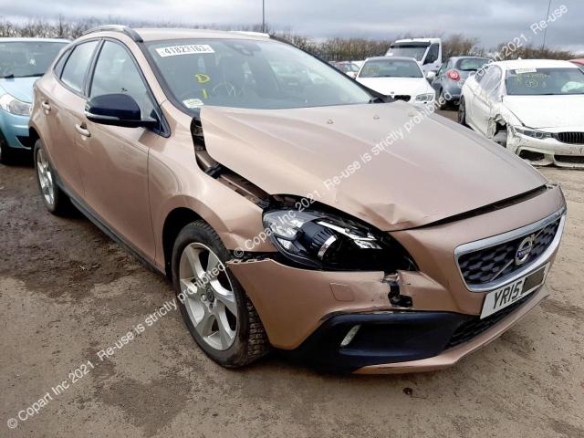 YV1MZ845BF2078129 Volvo V40 Cross