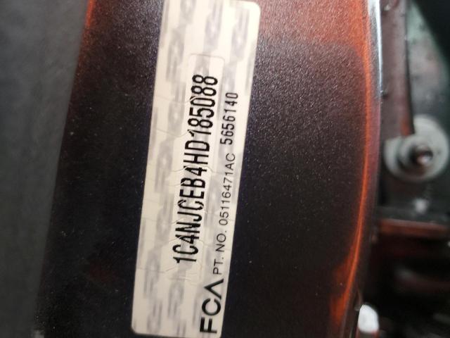 1C4NJCEB4HD185088 Jeep Compass Latitude