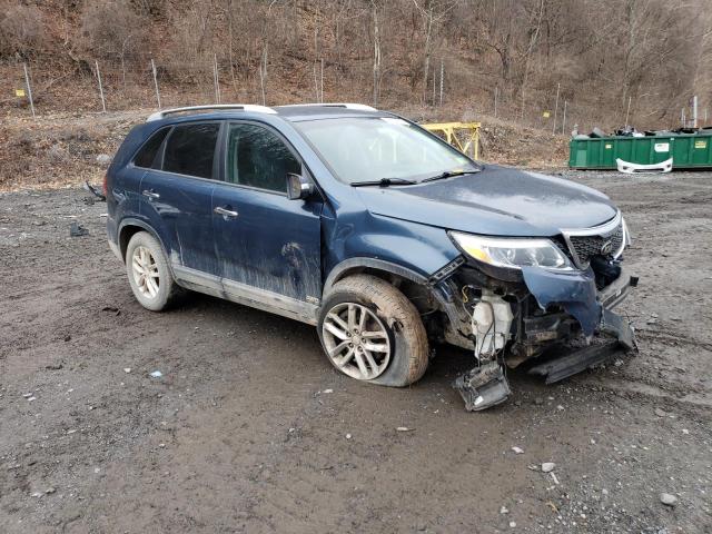 2015 KIA SORENTO LX - 5XYKTDA61FG582557