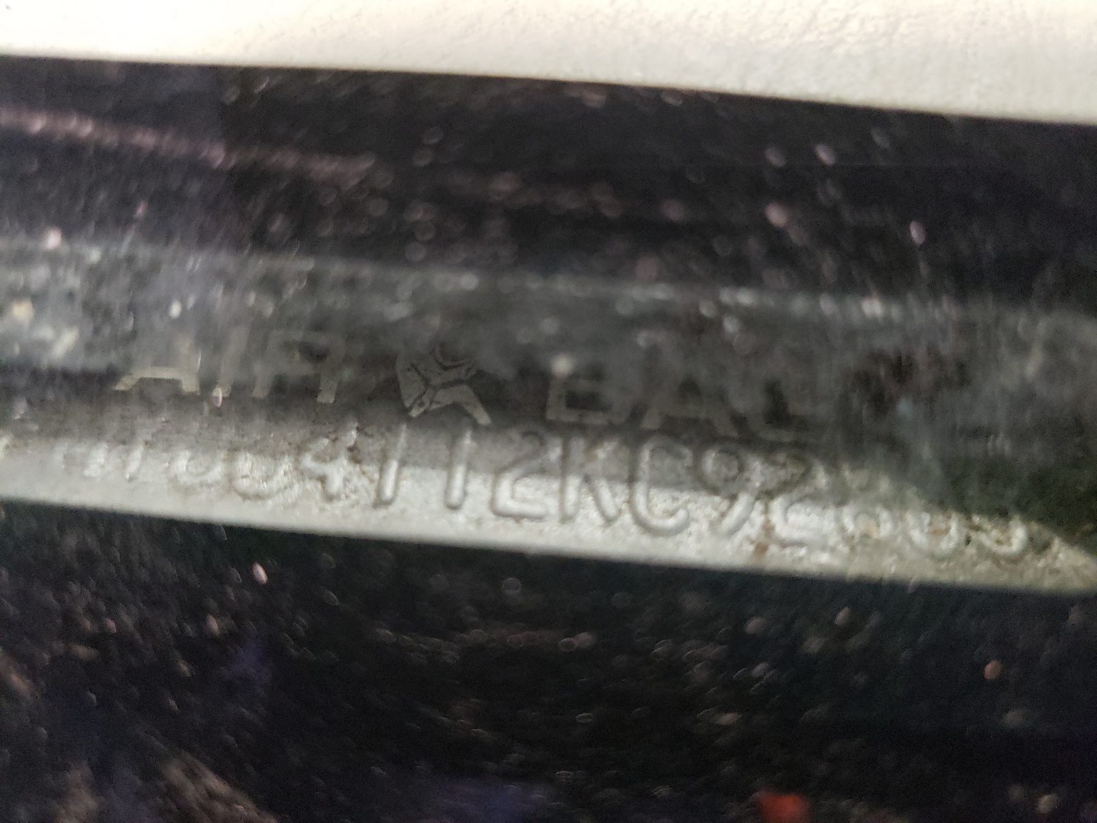 1FMYU04112KC92805 2002 Ford Escape Xlt