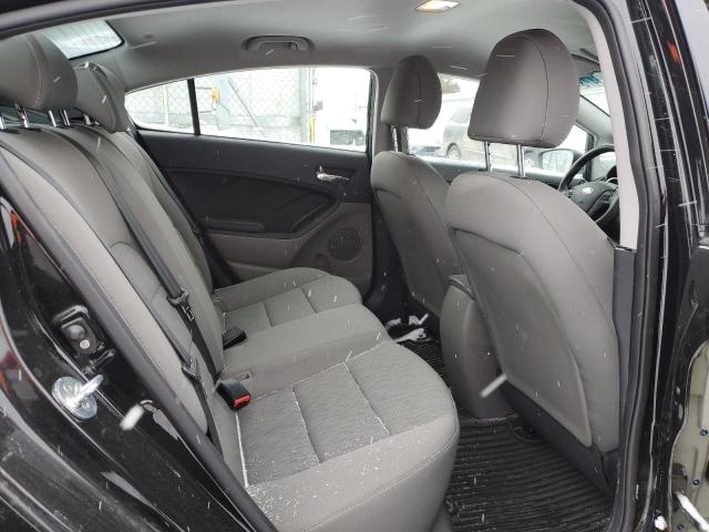 KNAFK4A62G5555265 KIA FORTE LX