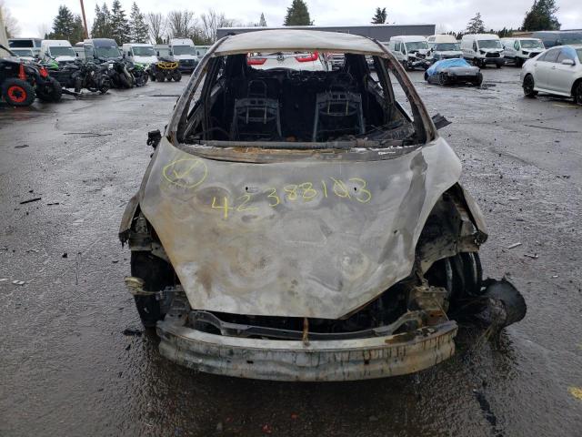 3FADP4EJ9FM105430 Ford FIESTA SE