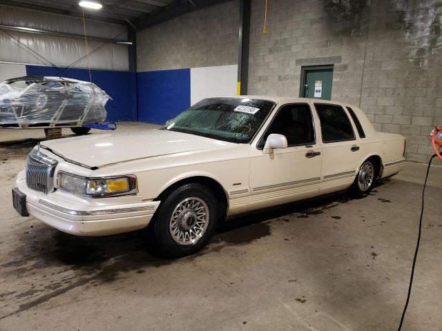 1996 Lincoln Town Car Executive