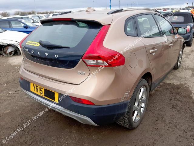 YV1MZ845BF2078129 Volvo V40 Cross