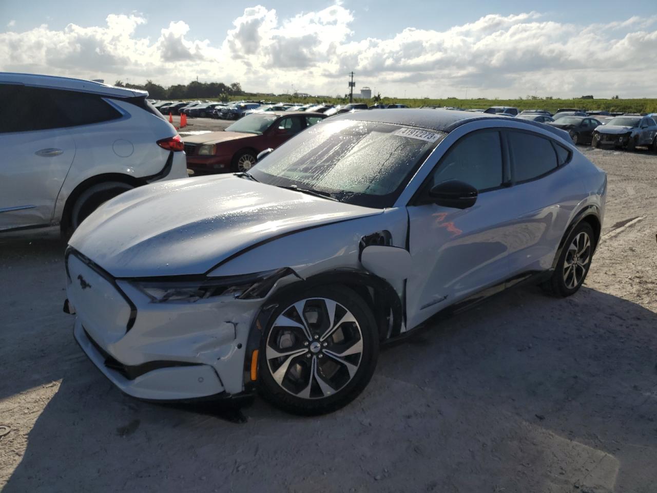 Ford Mustang 2022 White