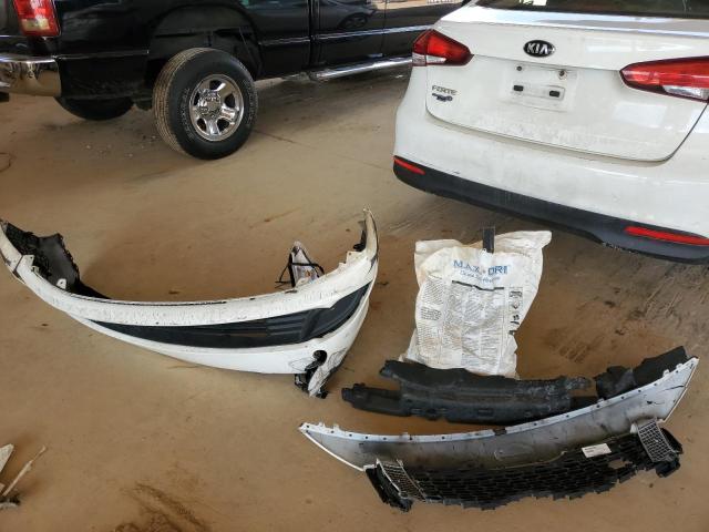 3KPFK4A76JE213213 KIA FORTE LX