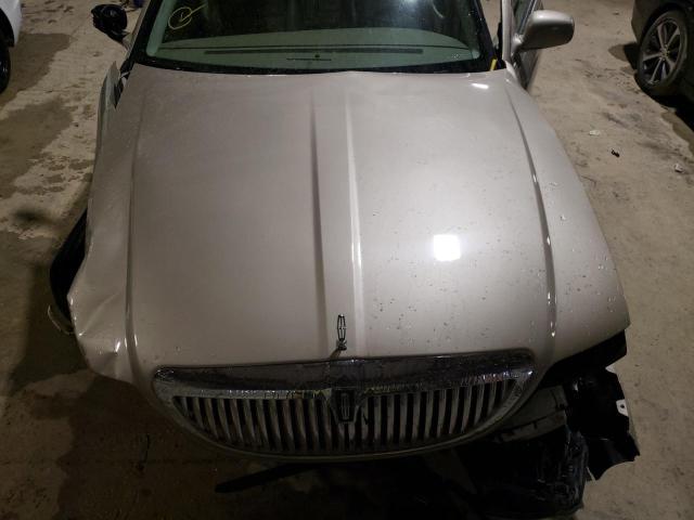 1LNHM82V67Y635777 Lincoln Town Car Signature Limited