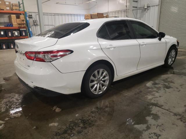 2018 TOYOTA CAMRY L - 4T1B11HK0JU033491