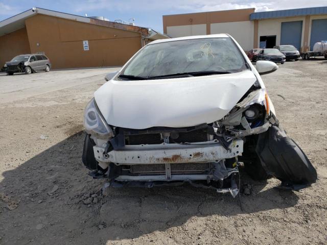 2015 TOYOTA PRIUS C - JTDKDTB39F1582026
