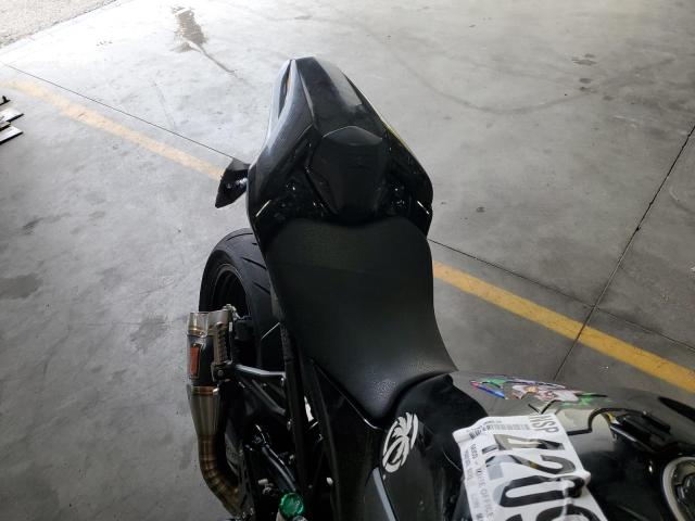 2017 KAWASAKI ZR900 - JKAZR2B19HDA15323