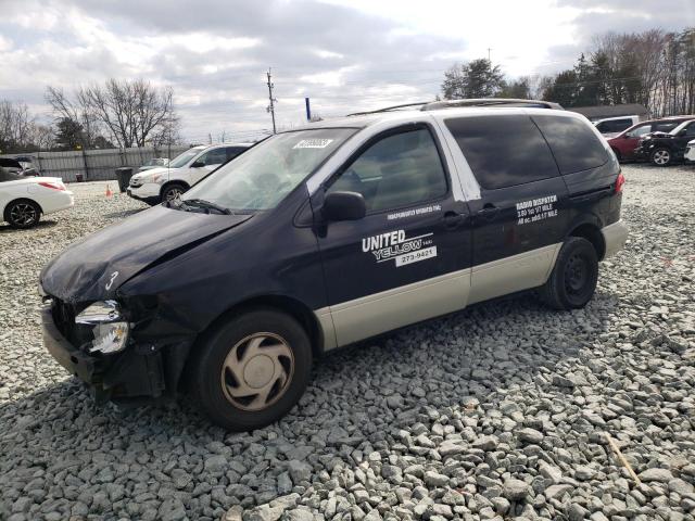 1998 Toyota Sienna LE