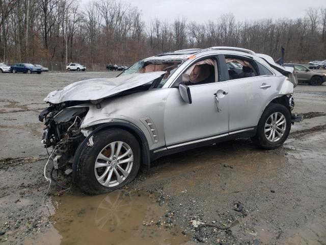 2010 INFINITI FX35 