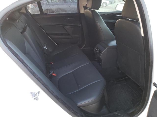 SAJAD4BG6HA965141 Jaguar XE PREMIUM