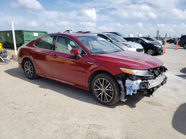 4T1F31AK5MU560114 Toyota Camry XLE 4