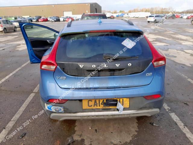 YV1MZ8451F2059335 Volvo V40 Cross