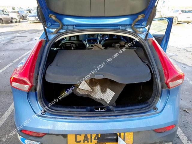 YV1MZ8451F2059335 Volvo V40 Cross