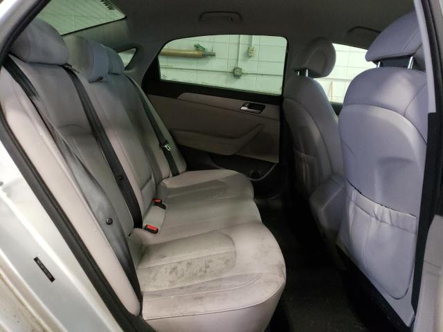 2016 HYUNDAI SONATA SE 5NPE24AF1GH272032