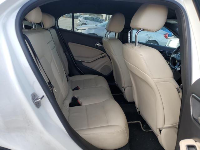 2018 MERCEDES-BENZ GLA 250 - WDCTG4EB8JJ510760