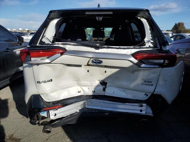 2019 TOYOTA RAV4 XSE JTMEWRFV9KJ023950