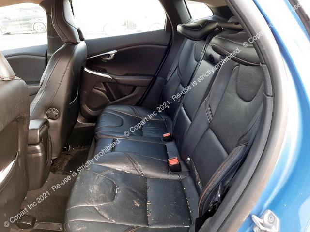 YV1MZ8451F2059335 Volvo V40 Cross