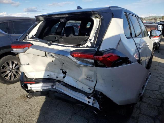 2019 TOYOTA RAV4 XSE JTMEWRFV9KJ023950