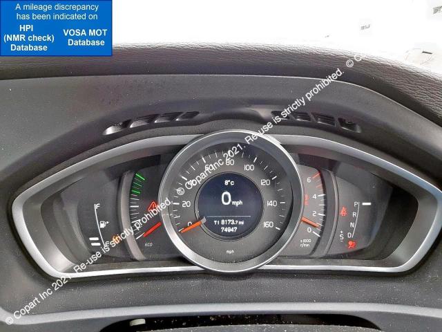 YV1MZ845BF2078129 Volvo V40 Cross