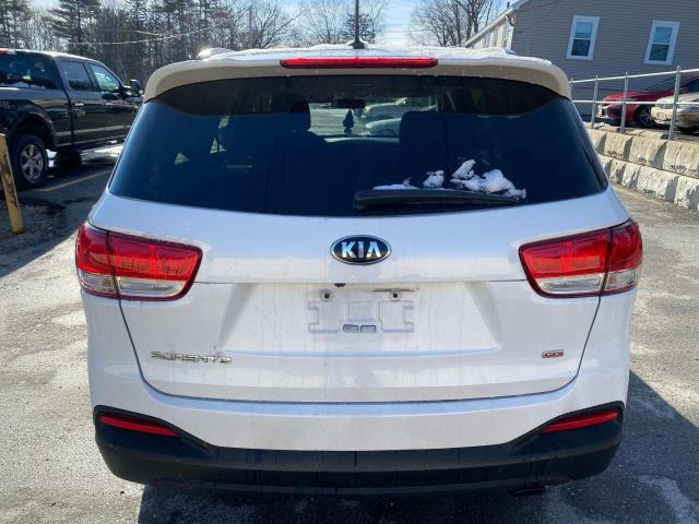 2017 KIA SORENTO LX 5XYPGDA35HG329387