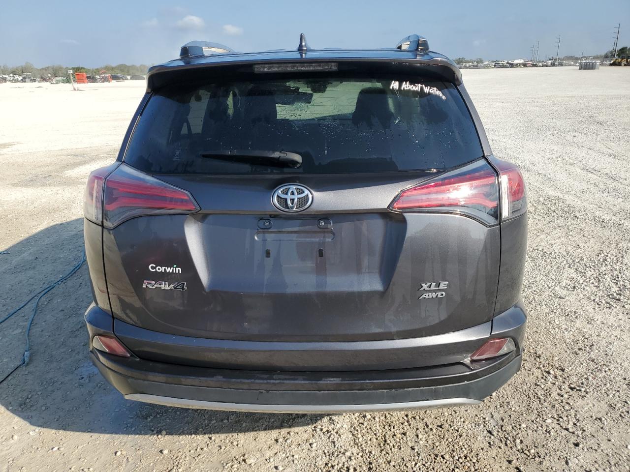 2017 Toyota Rav4 Xle VIN: JTMRFREV5HJ703940 Lot: 42232633