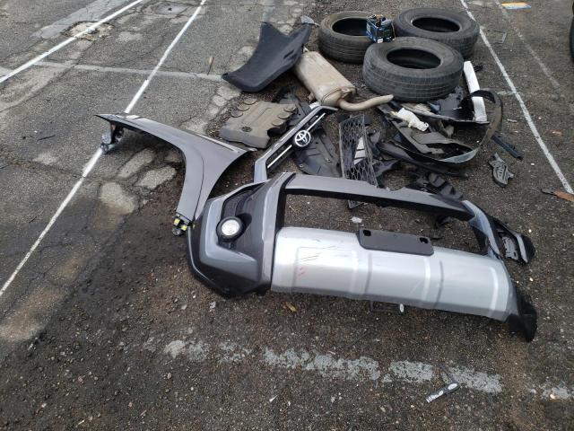 2020 TOYOTA 4RUNNER SR - JTEBU5JR9L5739605