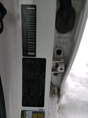 KNAFZ4A84G5615902 KIA FORTE EX