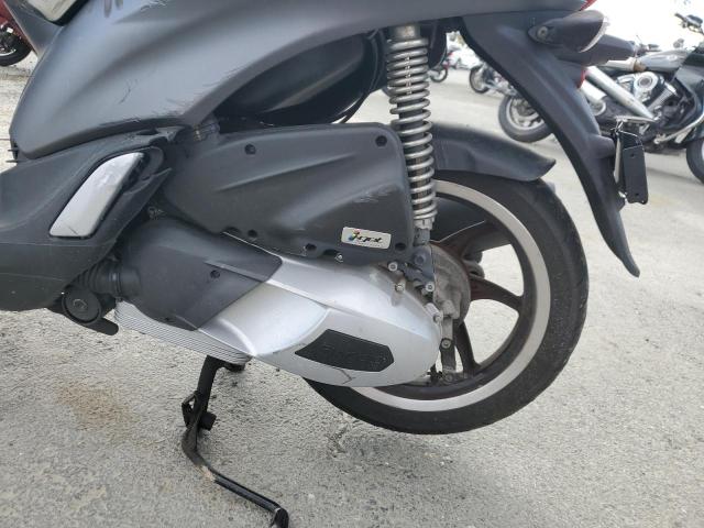 2019 PIAGGIO SCOOTER ZAPM898G4K7000933