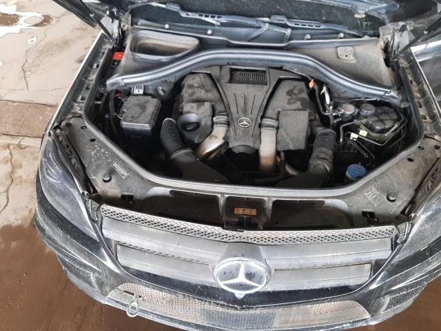 4JGDF7DE1FA488033 Mercedes-Benz Gl 550 4matic