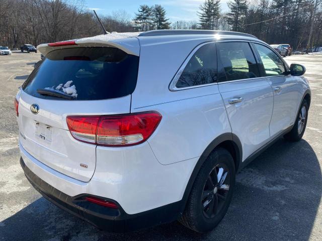 2017 KIA SORENTO LX 5XYPGDA35HG329387
