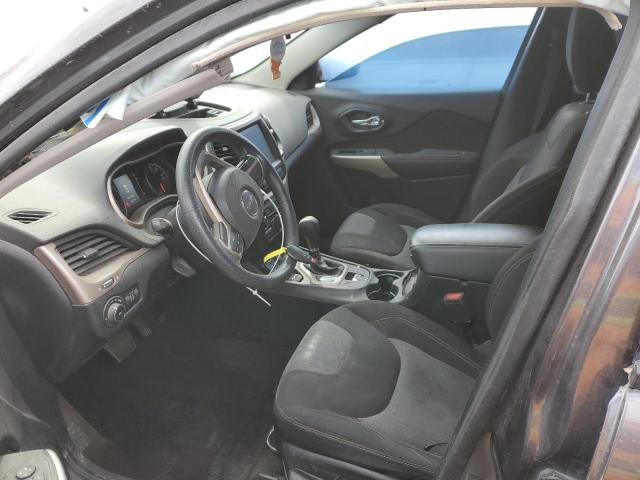 1C4PJLCB5JD611923 Jeep Cherokee Latitude