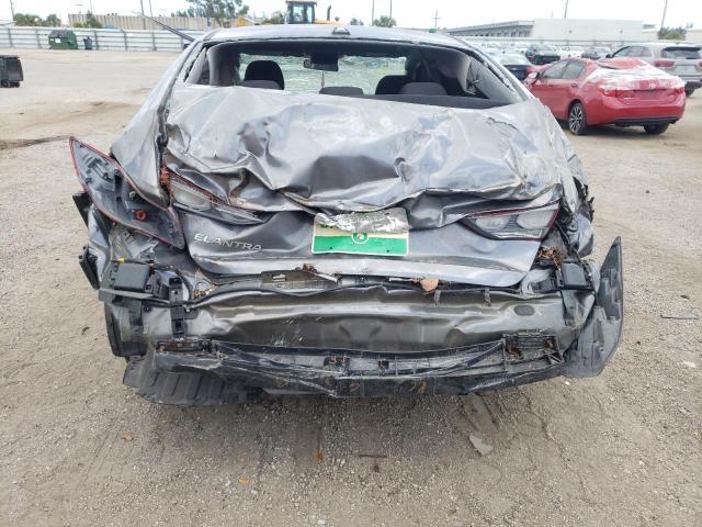 2018 HYUNDAI ELANTRA SE 5NPD84LF6JH381892
