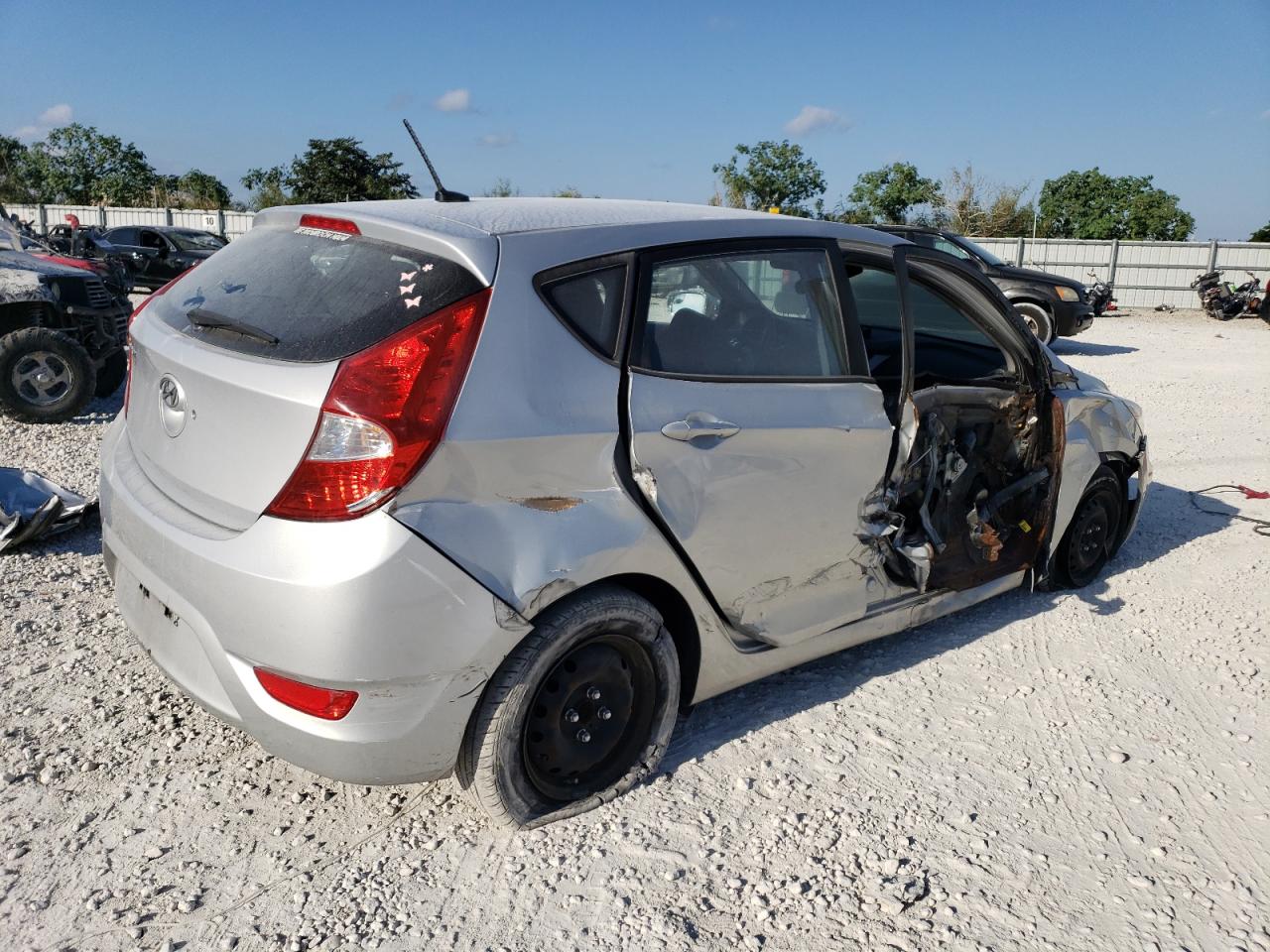 KMHCT5AE3GU260158 2016 Hyundai Accent Se