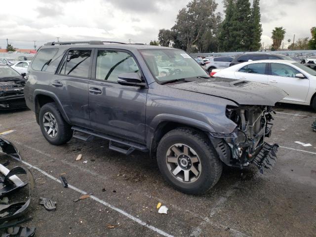 2020 TOYOTA 4RUNNER SR - JTEBU5JR9L5739605
