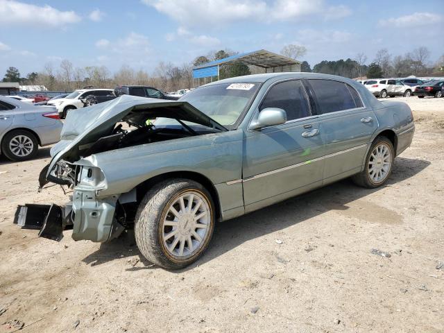 2006 Lincoln Town Car Signature