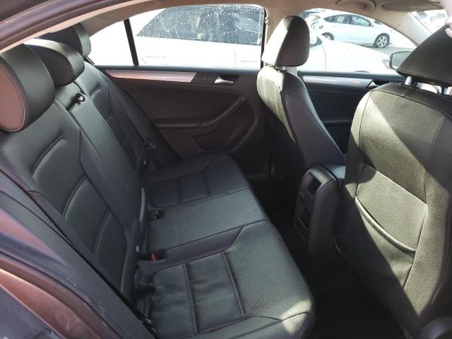 2016 VOLKSWAGEN JETTA SE - 3VWD67AJ0GM335070
